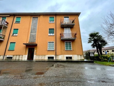 Appartamento in Via Giovanni Carnovali , 13, Luino (VA)
