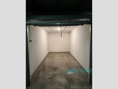 Box in Vendita a Monza, 17'000€, 16 m²