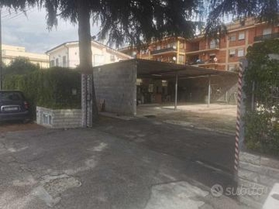 Capannone / Fondo a Tivoli - Villa Adriana