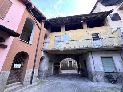 Casa colonica via donizetti 10, Centro, Cologno al Serio