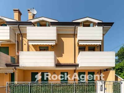 Casa in vendita in Abano Terme, Italia