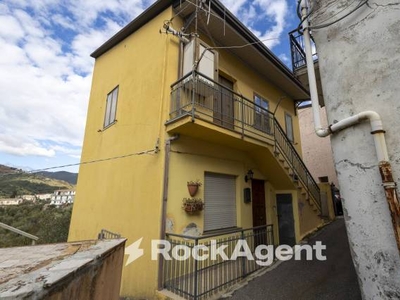 Casa in vendita in Catanzaro, Italia