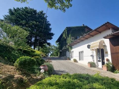 Casa in vendita in Cortiglione, Italia