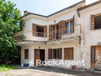 Casa in vendita in Galzignano Terme, Italia