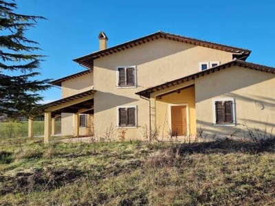 Casa in vendita in Nocera Umbra, Italia