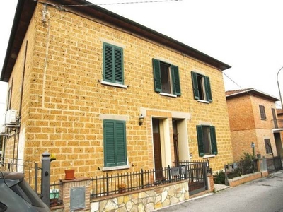 Casa in vendita in Torrita di Siena, Italia
