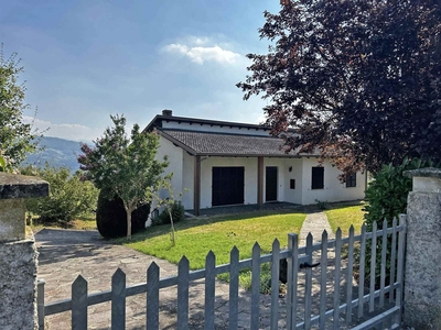 Casa singola in zona Monte Santo a Ponte Dell'Olio