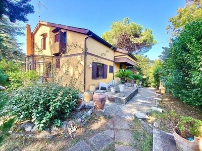 Esclusiva villa in vendita Strada Provinciale dei Laghi, Rocca di Papa, Lazio