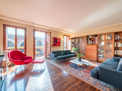 Prestigioso appartamento di 330 m² in vendita Verona, Veneto