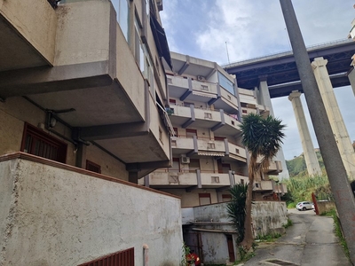 Quadrilocale in Vendita a Messina, 129'000€, 111 m²