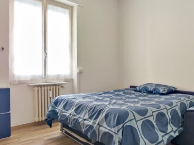 Stanza in affitto in appartamento con 4 camere da letto a Milano, Milano