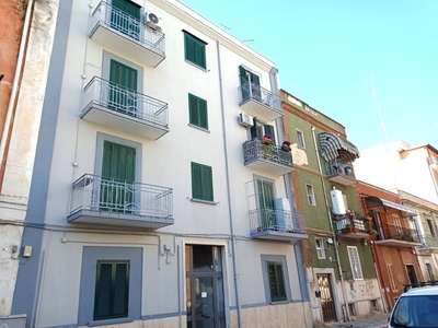 Trilocale via Sabotino, Carrassi, Bari