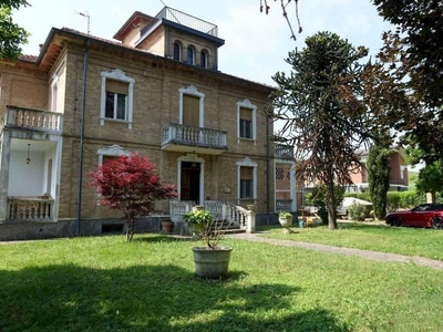 V Villa Nizza Monferrato
