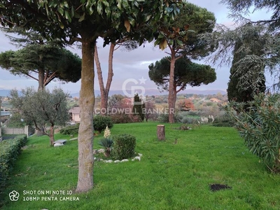 Villa bifamiliare in vendita a San Cesareo