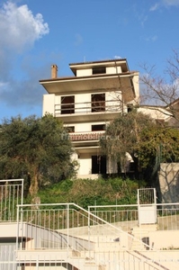 Villa nuova a Minturno - Villa ristrutturata Minturno