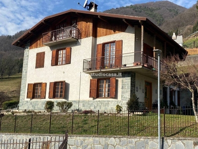 Villa unifamiliare Consorziale, Centro, Bracca