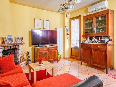 Appartamento con terrazzo a Lamporecchio