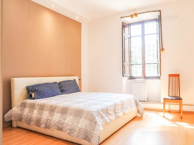 Stanza in affitto in appartamento a 3 camere da letto a Prati, Roma
