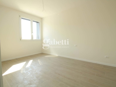 Appartamento di 105 mq in vendita - Bologna