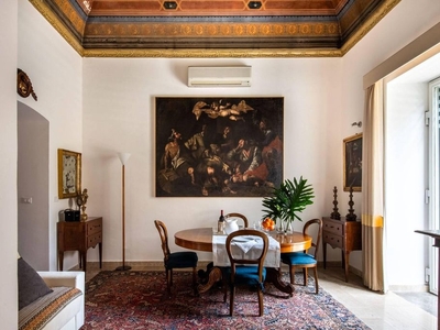 Appartamento di prestigio di 240 m² in vendita Palermo, Italia