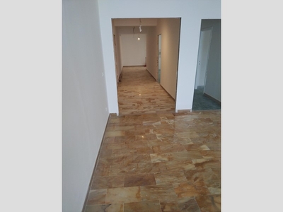 Appartamento in Affitto a Livorno, 1'800€, 280 m²