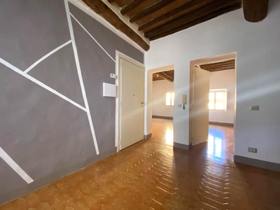 Appartamento in affitto a Siena Centro - Contrada Leocorno