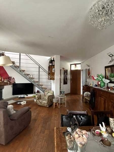 Appartamento in Affitto ad Siena - 1300 Euro