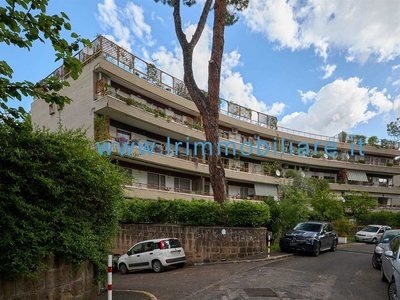 Appartamento in Largo Temistocle Solera in zona Trieste , Somalia , Salario a Roma