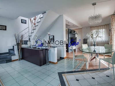Appartamento in Vendita a Livorno, 525'000€, 150 m²