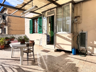 Appartamento in Vendita a Livorno, zona Sorgenti, 155'000€, 119 m²