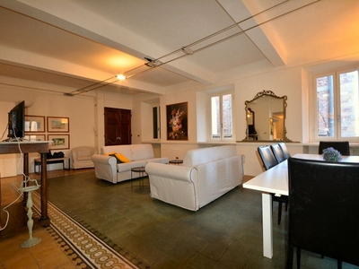 Appartamento in Vendita a Lucca, 470'000€, 140 m², arredato