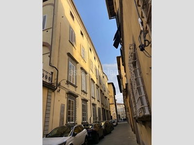 Appartamento in Vendita a Lucca, 719'250€, 455 m²