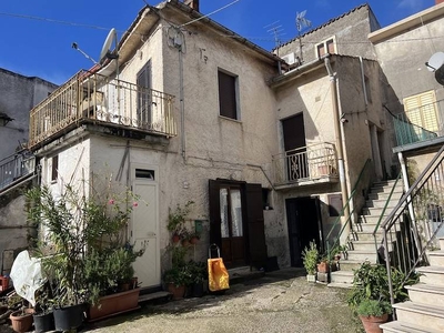 Appartamento in vendita a San Martino Valle Caudina, via Castagneto, snc - San Martino Valle Caudina, AV