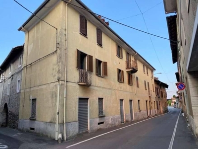 Appartamento in vendita a Serravalle Sesia