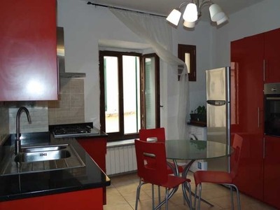Appartamento in Vendita ad Carrara - 88000 Euro
