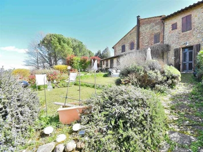 Appartamento in Vendita ad Castelnuovo Berardenga - 210000 Euro