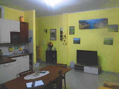 Appartamento in Vendita ad Cesano Boscone - 107250 Euro