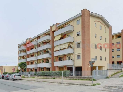 Appartamento in Vendita ad Cisterna di Latina - 165000 Euro