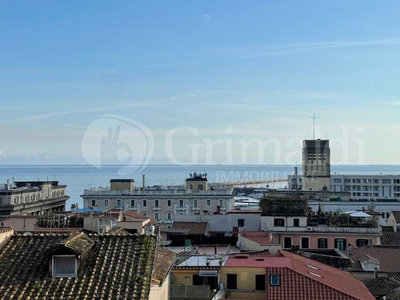Appartamento in Vendita ad Salerno - 640000 Euro