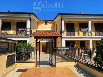Appartamento in Via Santa Chiara, 1, Castelnuovo Cilento (SA)