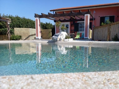 Casa a Sarzana con barbecue e piscina