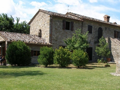 Casa a Umbertide con giardino