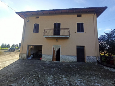 casa in vendita a Castiglione del Lago