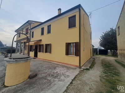 Casa indipendente 5 locali di 268 m² in Crespino