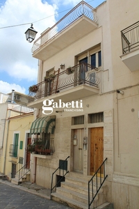 Casa indipendente di 125 mq in vendita - Canosa di Puglia