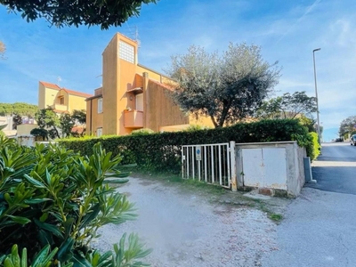 Casa indipendente in vendita a Castiglione Della Pescaia