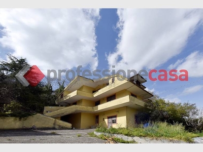 Casa Indipendente in vendita a Limatola, Via Schiavi, 7 - Limatola, BN