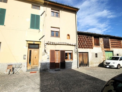 Casa Indipendente in Vendita a Lucca, zona San Filippo, 160'000€, 100 m²