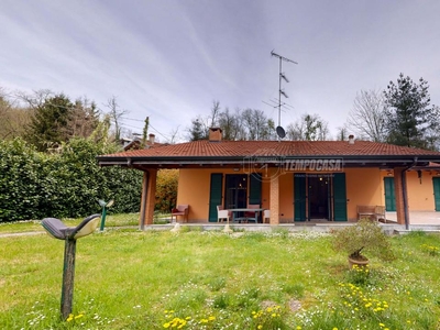 Casa indipendente in vendita a Oleggio Castello