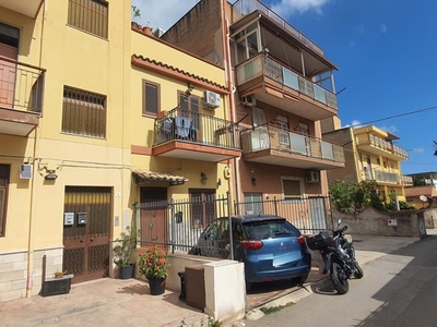 Casa Indipendente in Vendita a Palermo, 150'000€, 150 m²